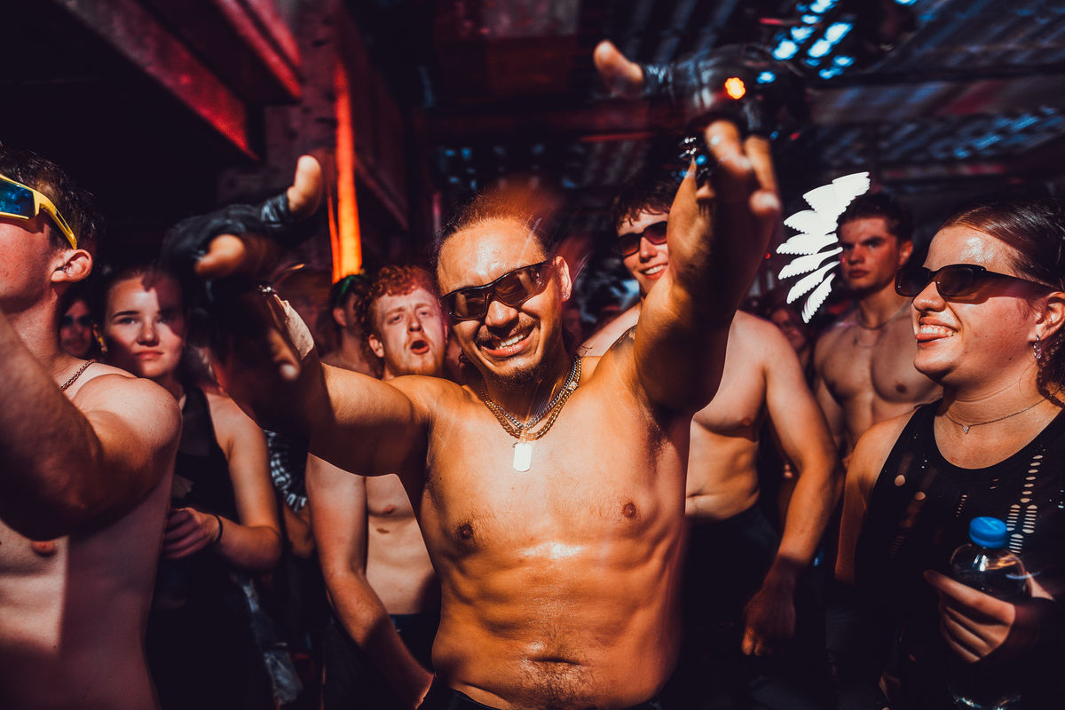 Loading... just a sec